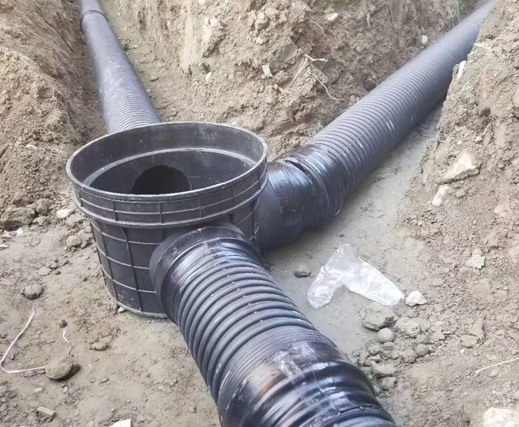 台州开发区检查井安装现场